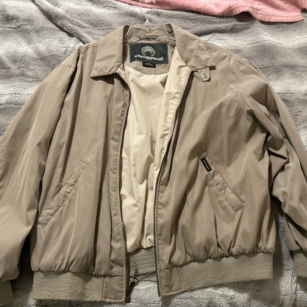 Men’s WeatherProof Golf tan Jacket with Zip closure Size XL